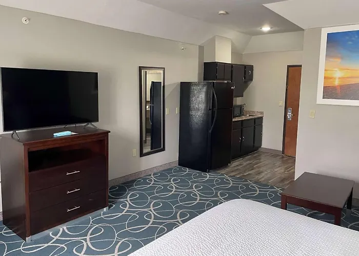 Days Inn&Suites by Wyndham Cleburne TX