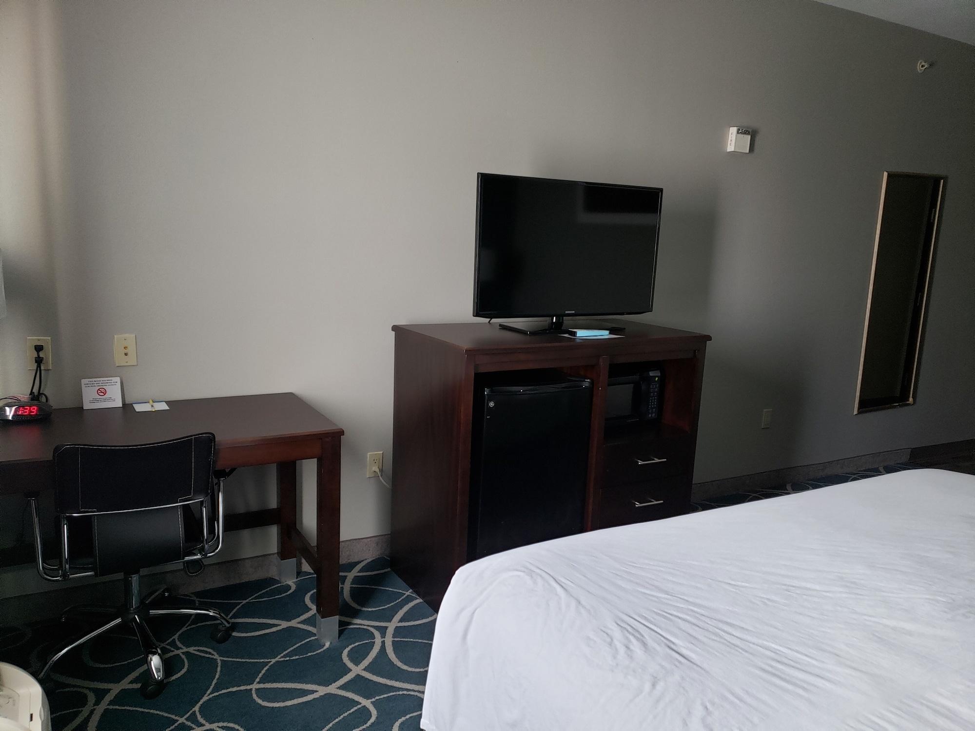 Days Inn&suites By Wyndham Tx Hotel