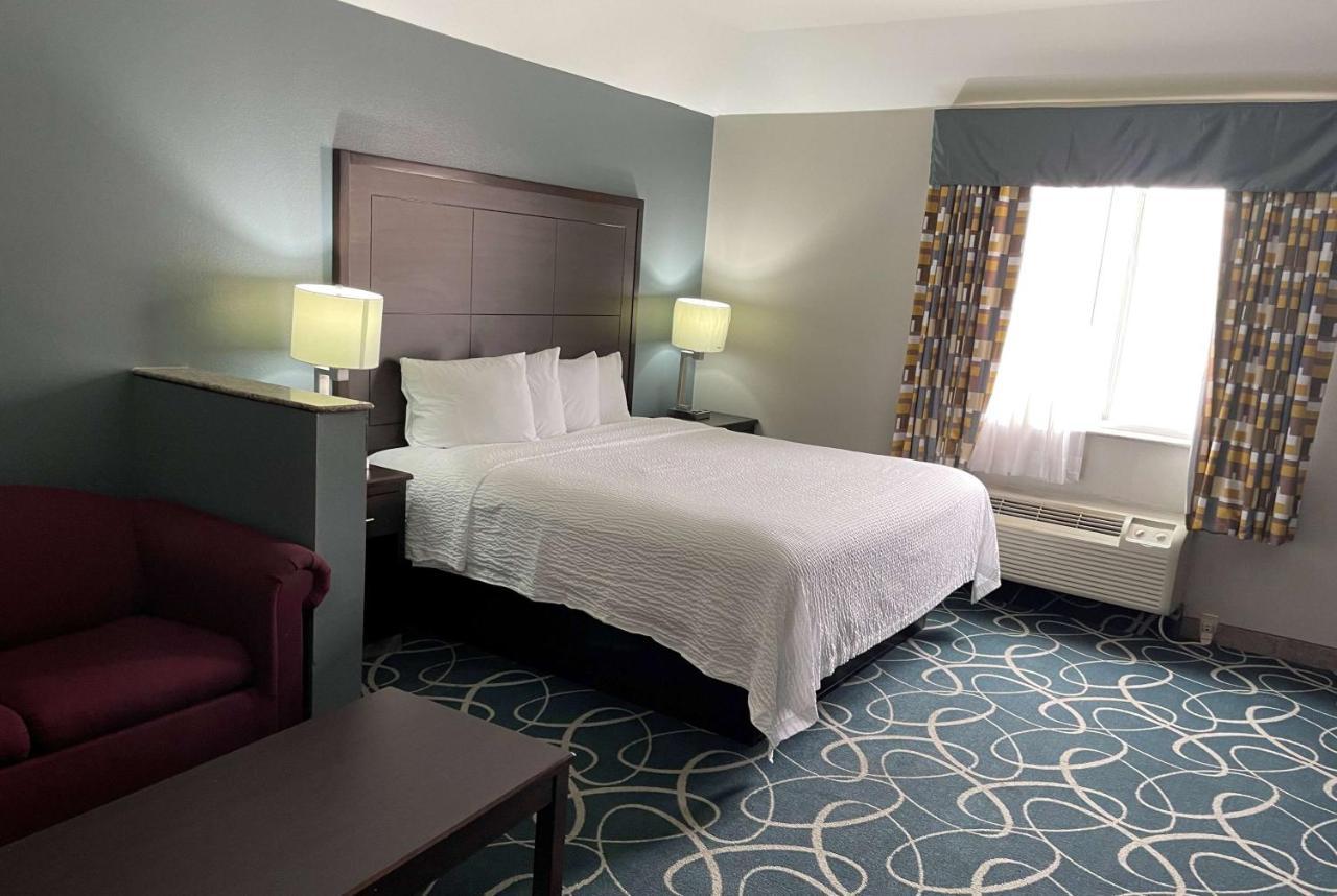 Days Inn&suites By Wyndham Tx Hotel Cleburne