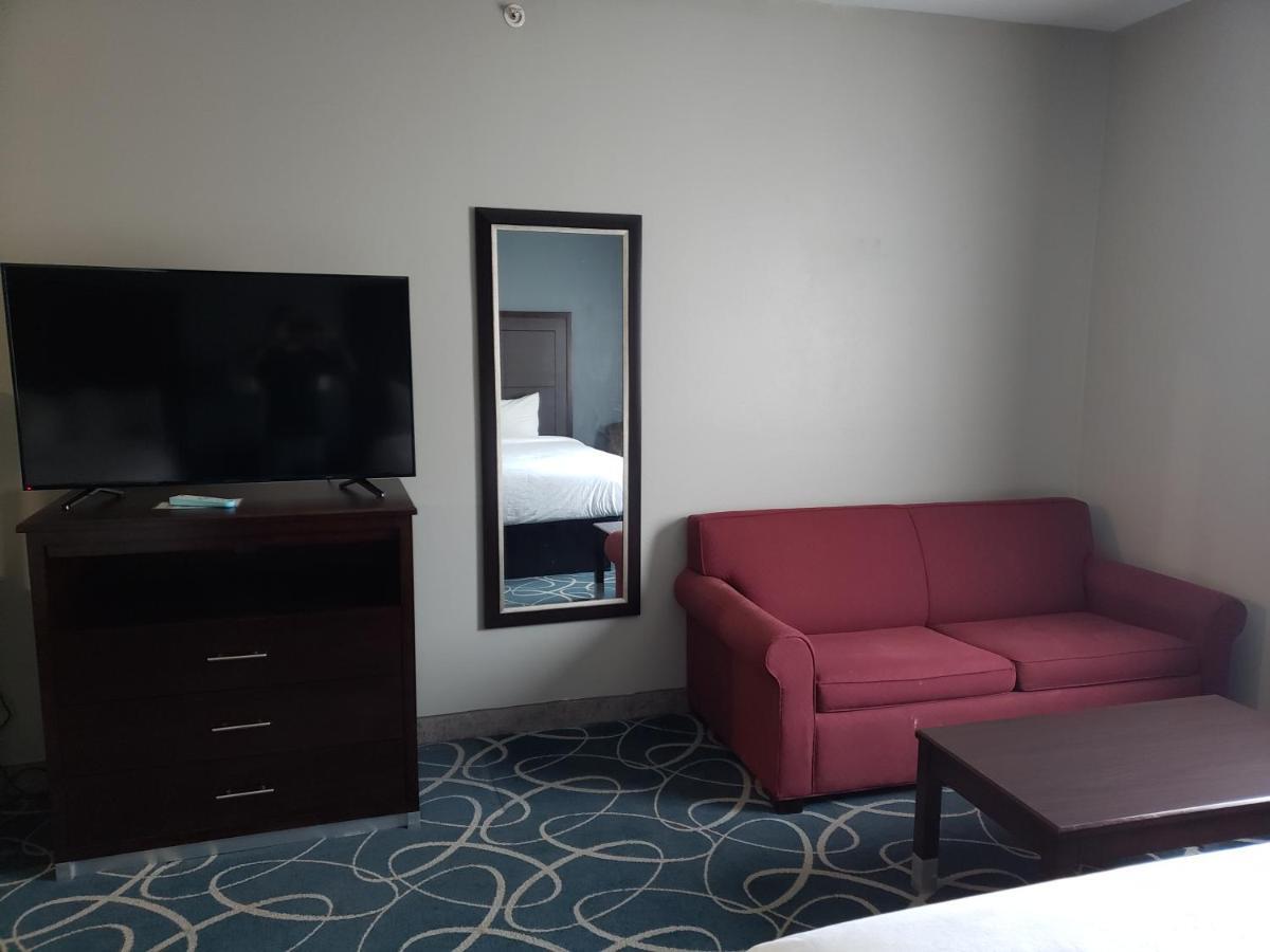 Days Inn&suites By Wyndham Tx Cleburne